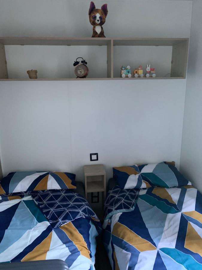 לי-א-מיקס Le Mobilhome De Evelyne Et Serge מראה חיצוני תמונה