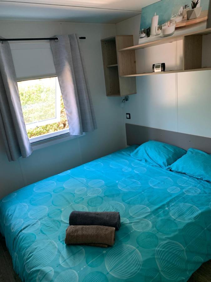 לי-א-מיקס Le Mobilhome De Evelyne Et Serge מראה חיצוני תמונה