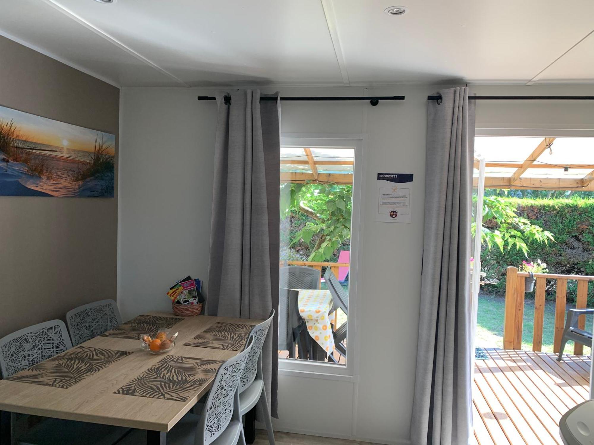 לי-א-מיקס Le Mobilhome De Evelyne Et Serge מראה חיצוני תמונה